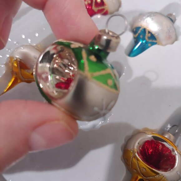 vintage antique Tiny glass Christmas ornaments with indent with original box - Picture 8 of 8